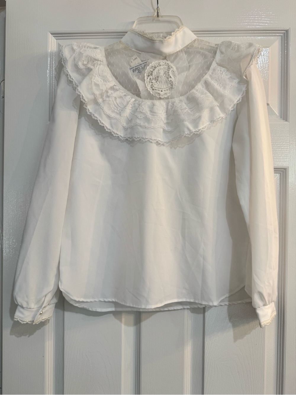 Vintage K-Bar Victorian White Ruffle Lace-Trim Long Sleeve Top